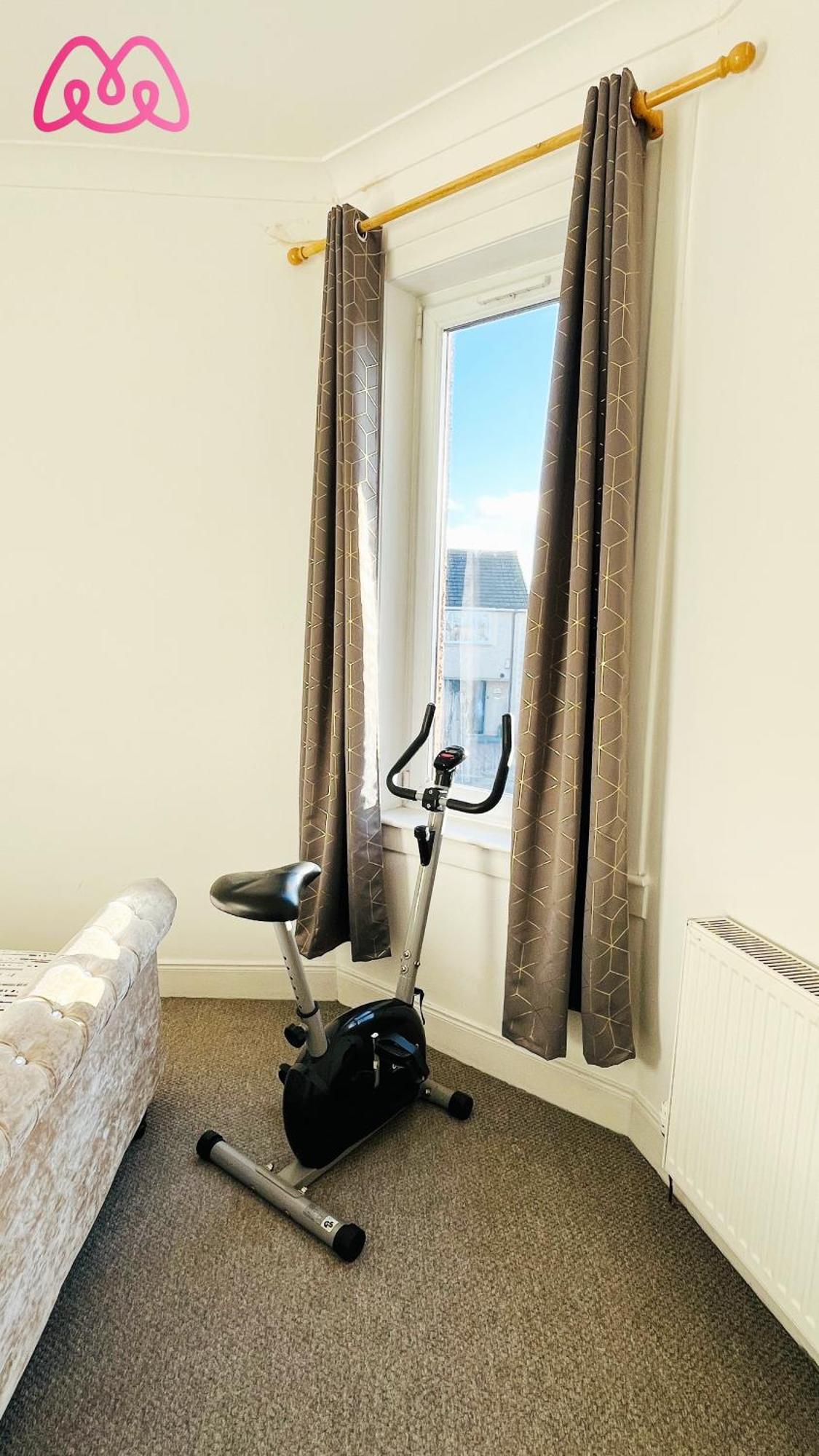 2 Bedrooms Entire Apartment Self Check In Kelty Exterior photo